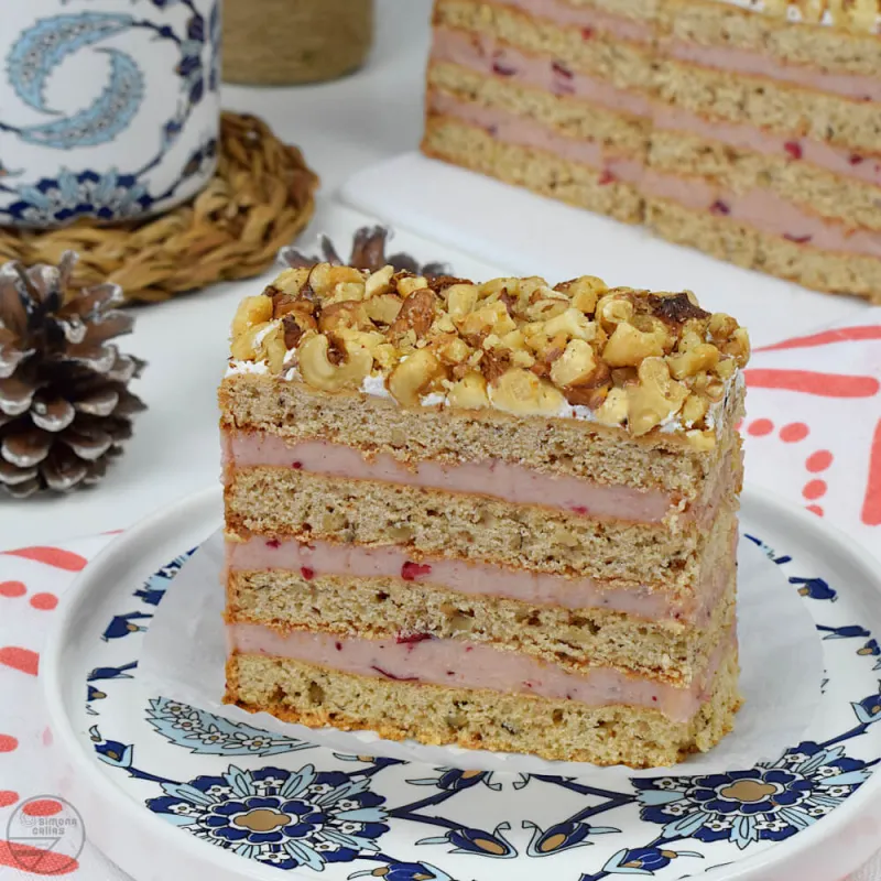 BISCUITI FREE CU BUC DE CIOCO SI MERISOARE BOGUTTI 135G