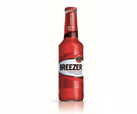 BACARDI BREEZER CU AR.PEPENE VERDE 0.275L 4% SGR